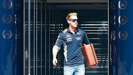 Geheimnisvoller Koffer. Stecken darin die Antworten auf Vettels Überlegenheit? Foto: Reuters