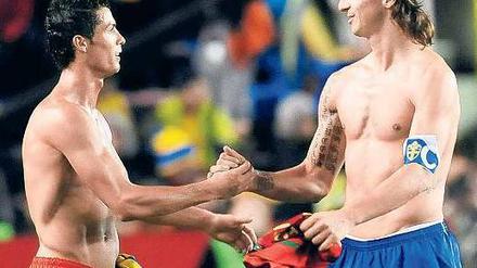 Es darf nur einen geben. Cristiano Ronaldo (links) und Zlatan Ibrahimovic machen die WM-Teilnahme unter sich aus.