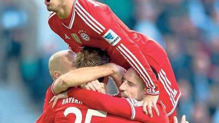 Er macht die Bayern größer. Thiago Alcantara drehte das Spiel in Wolfsburg. Foto: Imago
