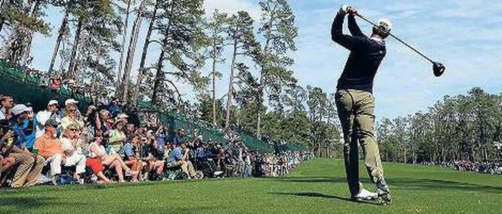 Schöne Aussichten. Nirgendwo ist die Kulisse beim Golf so imposant wie in Augusta, Adam Scott durfte sie schon mal im Testlauf am Dienstag genießen.