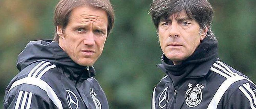 Neues Team. Bundestrainer Löw (r.) mit seinem Assistenten Thomas Schneider.