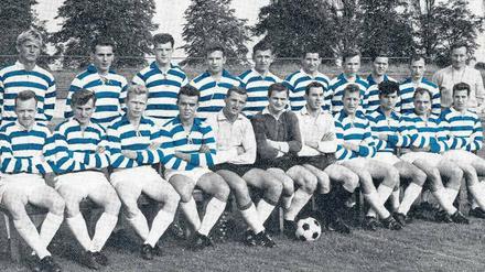 Historische Streifen: Die Mannschaft des Meidericher SV, die 1963/64 Vizemeister wurde. Vorne links: Horst "Pille" Gecks (siehe Bild unten).
