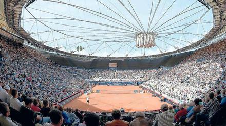 Volles Haus. Rund 70 000 Tennisfans kamen in dieser Woche auf die Anlage am Hamburger Rothenbaum. Doch schon im nächsten Jahr könnten es deutlich weniger werden, wenn Stars wie Rafael Nadal dem Turnier fernbleiben. 