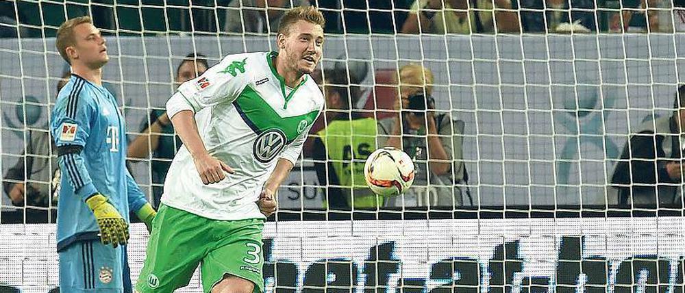 Zum Sieg gewechselt. Nicklas Bendtner hat sich in Wolfsburg bisher nicht durchsetzen können. Gegen den FC Bayern kam er erst nach 70 Minuten ins Spiel, wurde dann aber zum Held des Abends. Erst traf der Däne kurz vor Schluss zum 1:1 und sicherte dem VfL den Supercup später mit dem entscheidenden Tor im Elfmeterschießen.