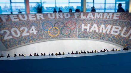 Modell für die olympische Bewegung? Bislang existiert in Hamburg das Olympiastadion nur als Miniatur. Am 29. November stimmt die Bevölkerung ab, ob sich die Stadt wirklich bewirbt. 2017 vergibt das Internationale Olympische Komitee die Spiele 2024. 