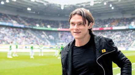 Neues Trikot. Nico Schulz trägt zivil, wenn sein Klub Borussia Mönchengladbach spielt. Das bleibt auch bis Saisonende so. 