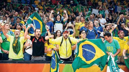Immer voll dabei. Die brasilianischen Fans sind unkonventionell. 