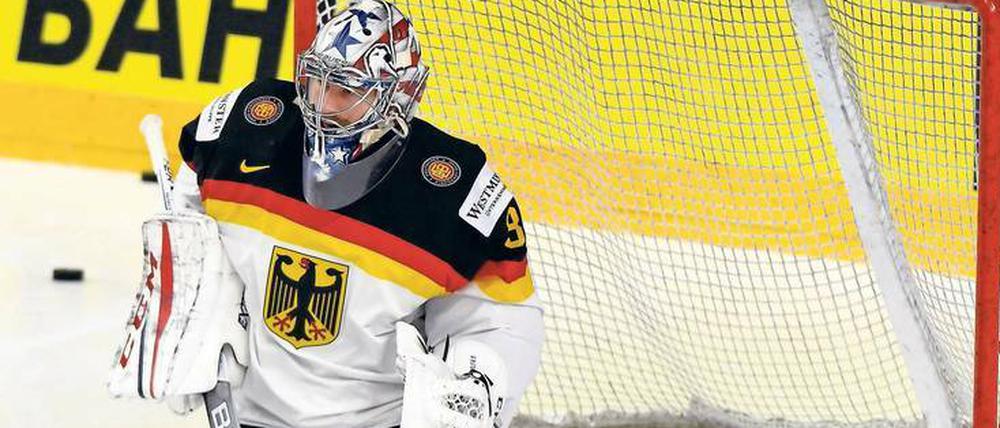 NHL-Torwart Philipp Grubauer soll das deutsche Team ins Viertelfinale führen.