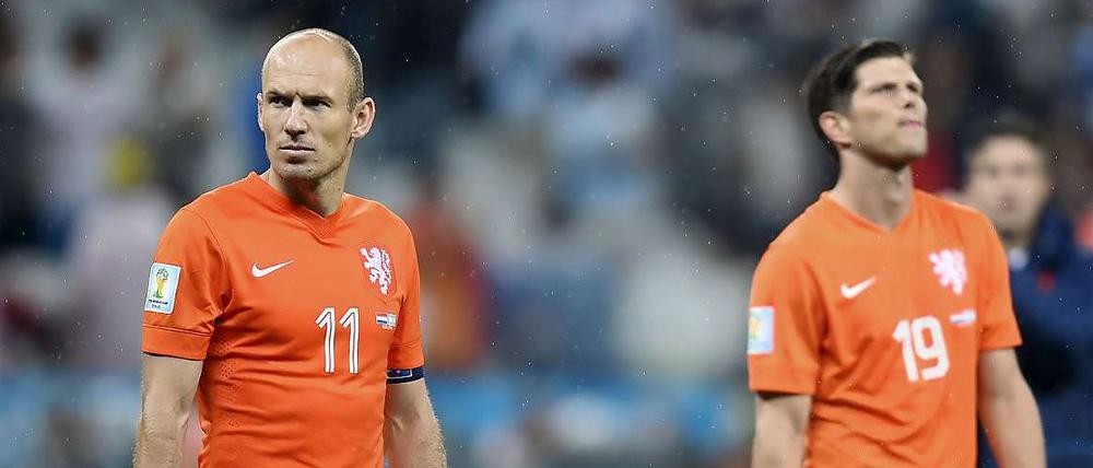 Trauriges Ende aller Titelträume. Arjen Robben und Klaas-Jan Huntelaar nach dem verlorenen Elfmeterschießen.
