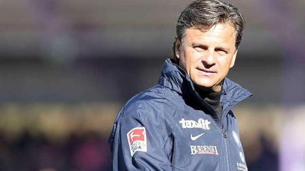  Falko Götz, 51, arbeitete insgesamt zehn Jahre als Spieler und Trainer von Hertha BSC. Nach Stationen in Kiel und Vietnam übernahm er im April 2013 den Zweitligisten Erzgebirge Aue.