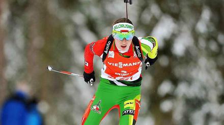 Darja Domratschewa holt Gold in der Biathlon-Verfolgung.