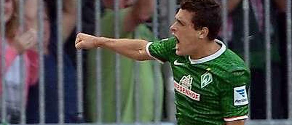 Bremer Jubel an der Hamburger Straße: Zlatko Junuzovic schoss Werder zum Sieg.