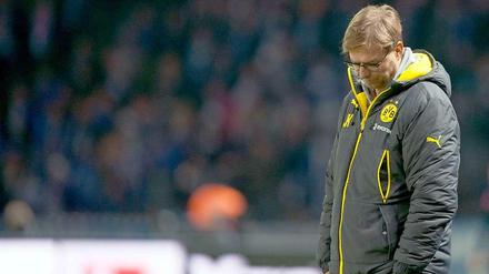 Jürgen Klopp will keine Komplimente mehr annehmen, während Borussia Dortmund auf einem Abstiegsplatz steht.