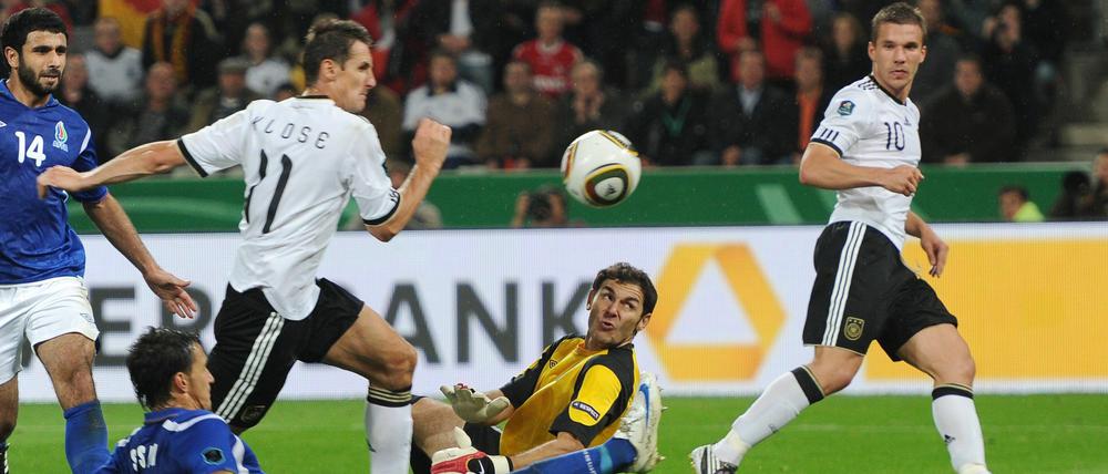 Miroslav Klose auf dem Weg zum 3:0.
