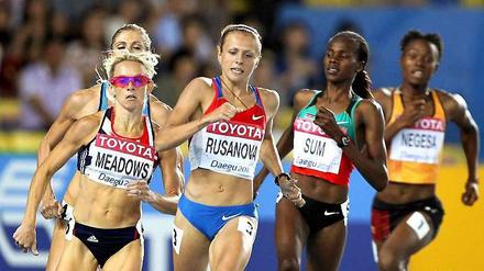 Julia Stepanowa (früher Rusanowa) lief mit Doping in die Weltspitze, jetzt enthüllte sie mit ihrem Mann Dopingpraktiken in ihrem Land. Das IOC kümmert das bisher anscheinend kaum.