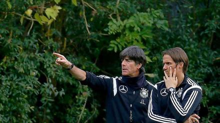 Joachim Löw und sein neuer Co-Trainer Thomas Schneider sind auf der Suche nach neuen Weltklassespielern.