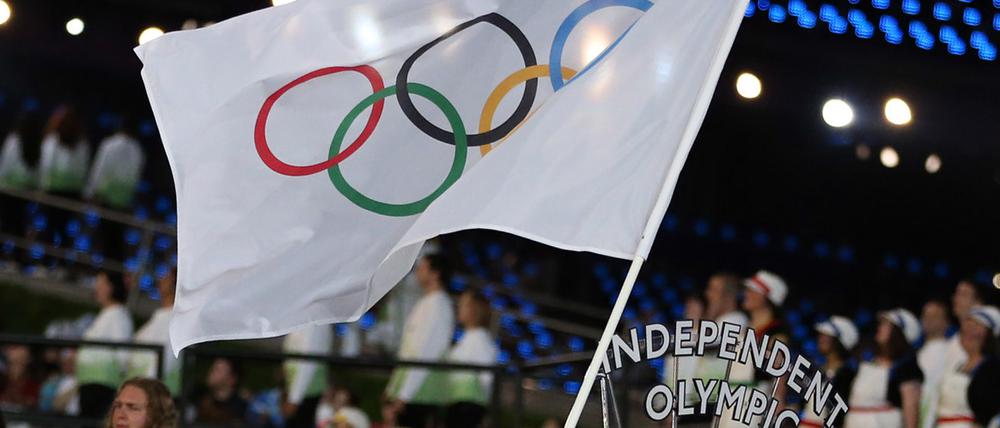 Hier könnten Russen Zuflucht finden. Hinter der olympischen Flagge im Team der unabhängigen Athleten.
