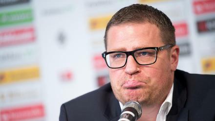 Mönchengladbachs Sportdirektor Max Eberl sieht sich unerwartet damit konfrontiert, einen neuen Trainer finden zu müssen.