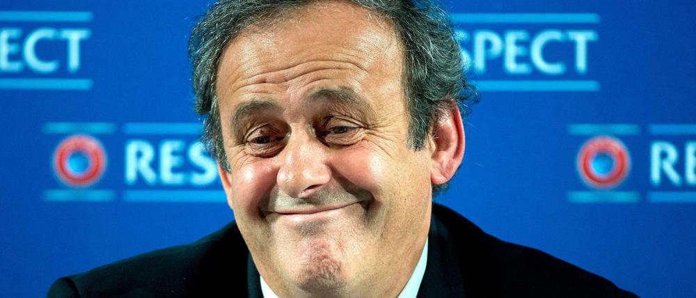 Michel Platini könnte seinen Turniermodus ruhig mal mit Zwangsbesuchen im Stadion ausbaden. Aber leider kennt die Uefa das Verursacherprinzip nicht. 