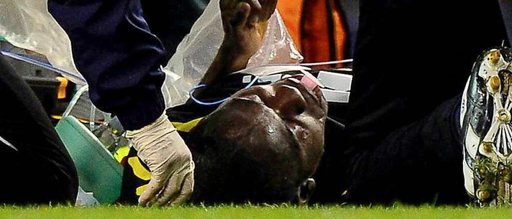 Muamba brach am Samstag beim Spiel auf dem Fußballfeld zusammen.