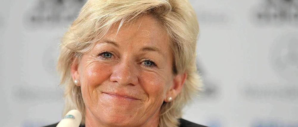 Silvia Neid bleibt Bundestrainerin und will bis 2016 noch häufiger strahlen.