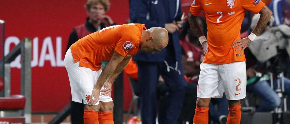 "Das ist mir unbegreiflich." Arjen Robben fällt im entscheidenden Qualifikationsspiel der Niederlande aus.