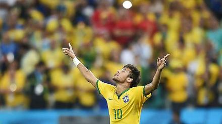 Erwartung erfüllt: Brasiliens Superstar Neymar sichert mit seinen beiden Treffern den geglückten WM-Start für Gastgeber Brasilien. 