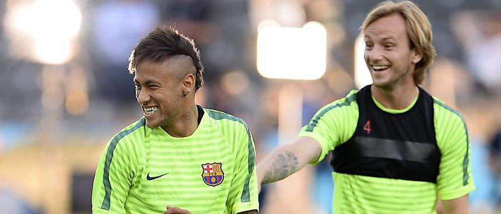 Na dann, viel Spaß. Abschlusstraining beim FC Barcelona mit Neymar (links) und Ivan Rakitic. 