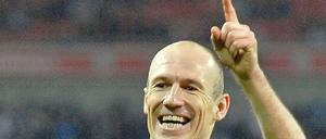 Er hatte gut lachen: Der niederländische Nationalspieler Arjen Robben jubelnd nach seinem zweiten Tor.