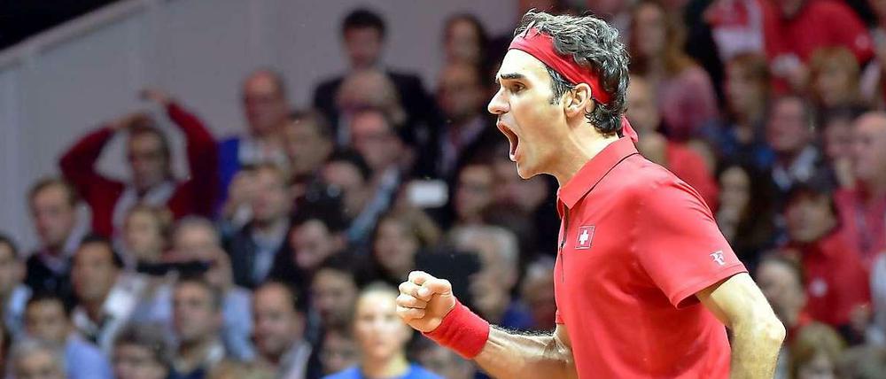 Endlich auch Team-Champion: Roger Federer sichert im vierten Finalspiel die vorentscheidende 3:1-Führung der Schweiz gegen Frankreich. 