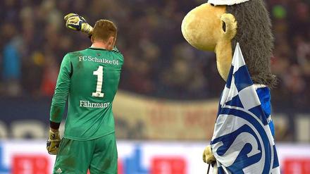 Musste zwei Mal den Ball aus dem Netz holen: Schalke-Torhüter Ralf Fährmann.