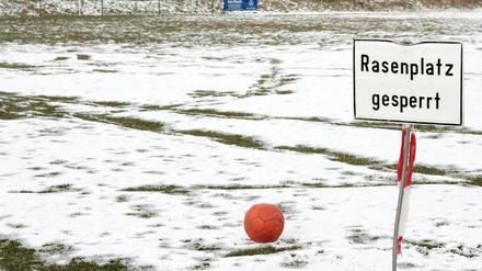 Der Berliner Winter macht dem Amateurfußball zu schaffen.