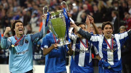 Triumph in Gelsenkirchen. 2004 feierte der FC Porto in Schalkes Stadion den Sieg im Finale der Champions League.