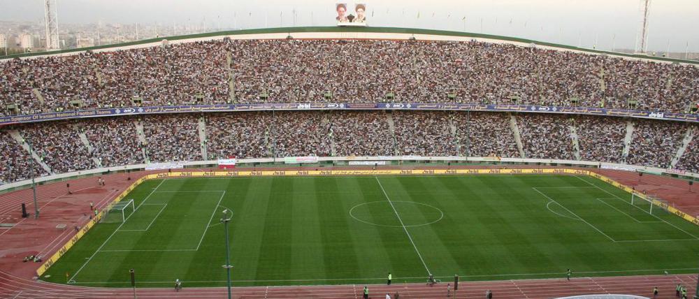 Spielstätte? Das Azadi Sports Stadium in Teheran.