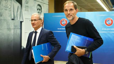 UEFA-Trainerforum in Nyon: Der stellvertretende UEFA-Generalsekretär Giorgio Marchetti (l) und Thomas Tuchel.