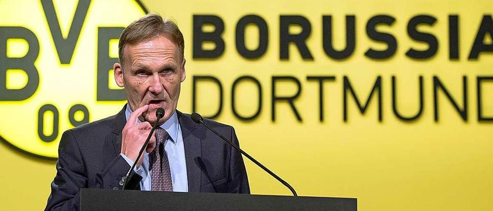 Standpauke: BVB-Manager Hans-Joachim Watzke nahm die Profis auf der Jahreshauptversammlung in die Pflicht.