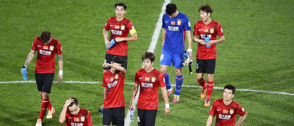 Dabei sein ist alles. Das Team von Guangzhou nach der Niederlage gegen die Bayern. 