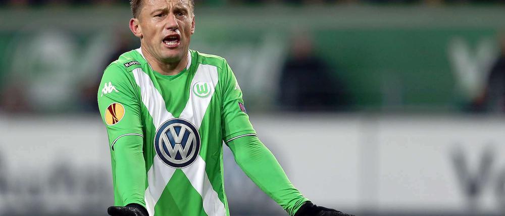 Die Wolfsburger (im Bild Ivica Olic) müssen der Uefa alles offen legen.