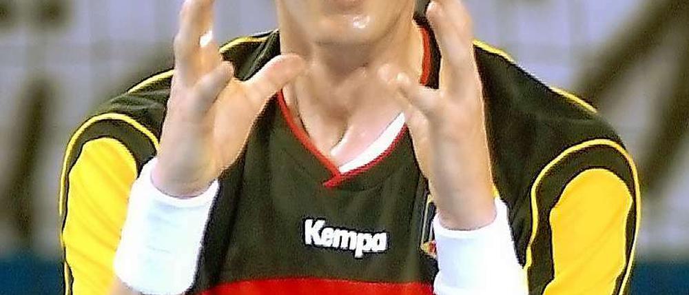 Silbermedaillengewinner. Volker Zerbe im olympischen Finale 2004 gegen Kroatien.