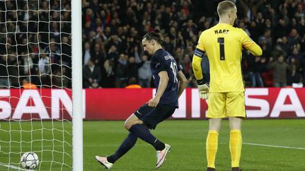 Ein Tor aus dem Spiel heraus. Auch wenn es nicht so aussieht. Zlatan Ibrahimovic trifft zum zwischenzeitlichen 1:1 für PSG.