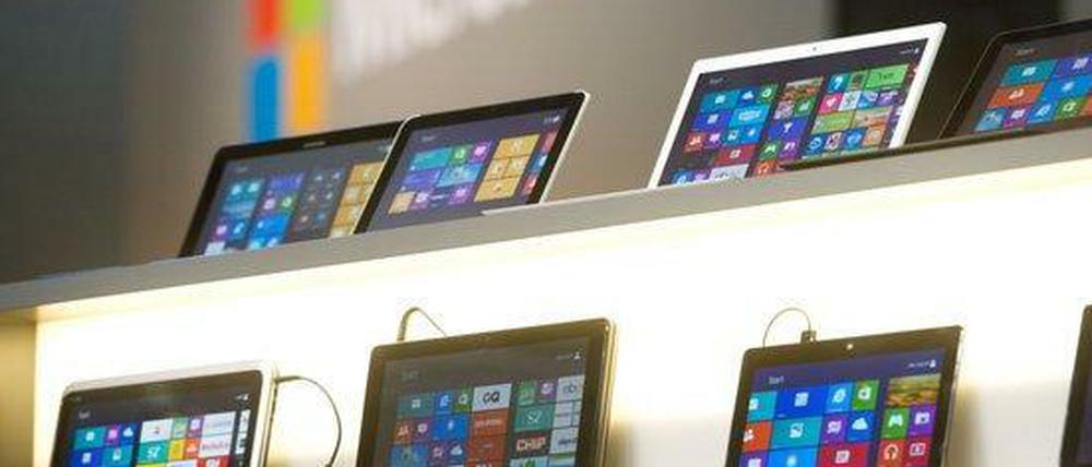 Tablet-PCs mit Windows-8-Oberfläche: Das neue Betriebssystem von Microsoft konnte den Niedergang des PC-Markts nicht stoppen.