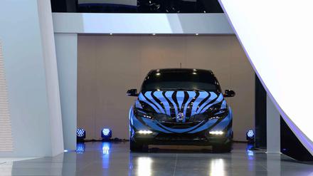 Elektrotraum? Build Your Dreams heißt der chinesische Autohersteller, mit dem Daimler kooperiert. Der Denza ist das erste gemeinsame E-Auto.