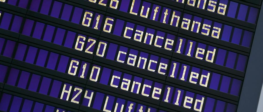 Ein Großteil der Lufthansa-Flüge mussten aufgrund des Flugbegleiter-Streiks gestrichen werden.