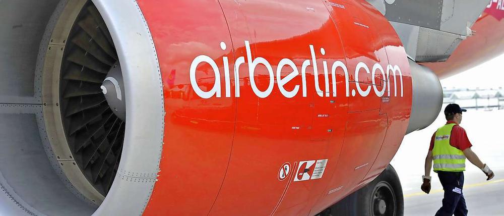 Schubumkehr: Mit harten Einschnitten ins Streckennetz will Air Berlin die Wende schaffen. 