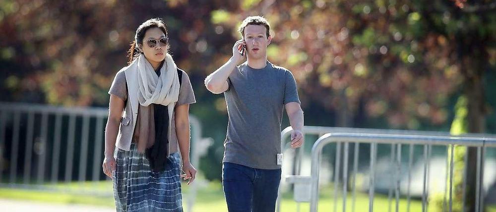 Gut unterwegs mit Rekordzahlen: Mark Zuckerberg und seine Ehefrau Priscilla Chan.