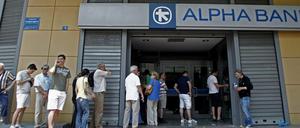 Eine Filiale der griechischen Alpha Bank in Athen.