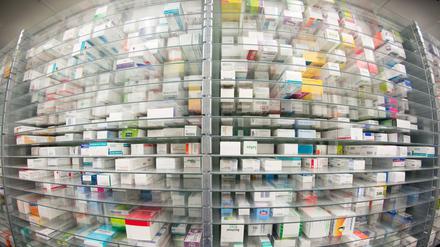Unter Verschluss. Zahlreiche Arzneimittel in Deutschland sind nur gegen Vorlage eines Rezeptes zu bekommen.