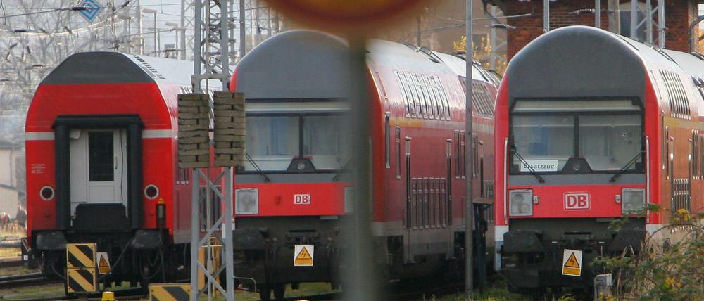 Die Lokführergewerkschaft will heuteabend den Fern-, Güter- und S-Bahn-Verkehr bestreiken.