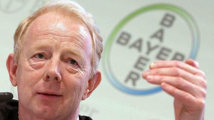Guter Dinge war Bayer-Chef Dekkers am Freitag bei der Vorlage der Bilanz des Konzerns in Leverkusen. 