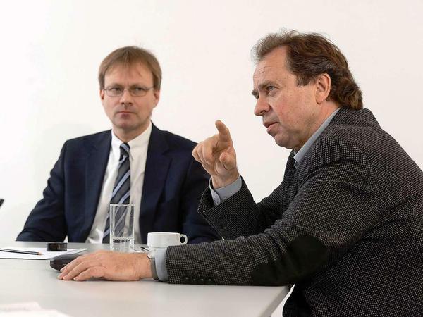 Wie eng wird es auf dem Wohnungsmarkt? Carsten Brückner (links) und Reiner Wild diskutieren.